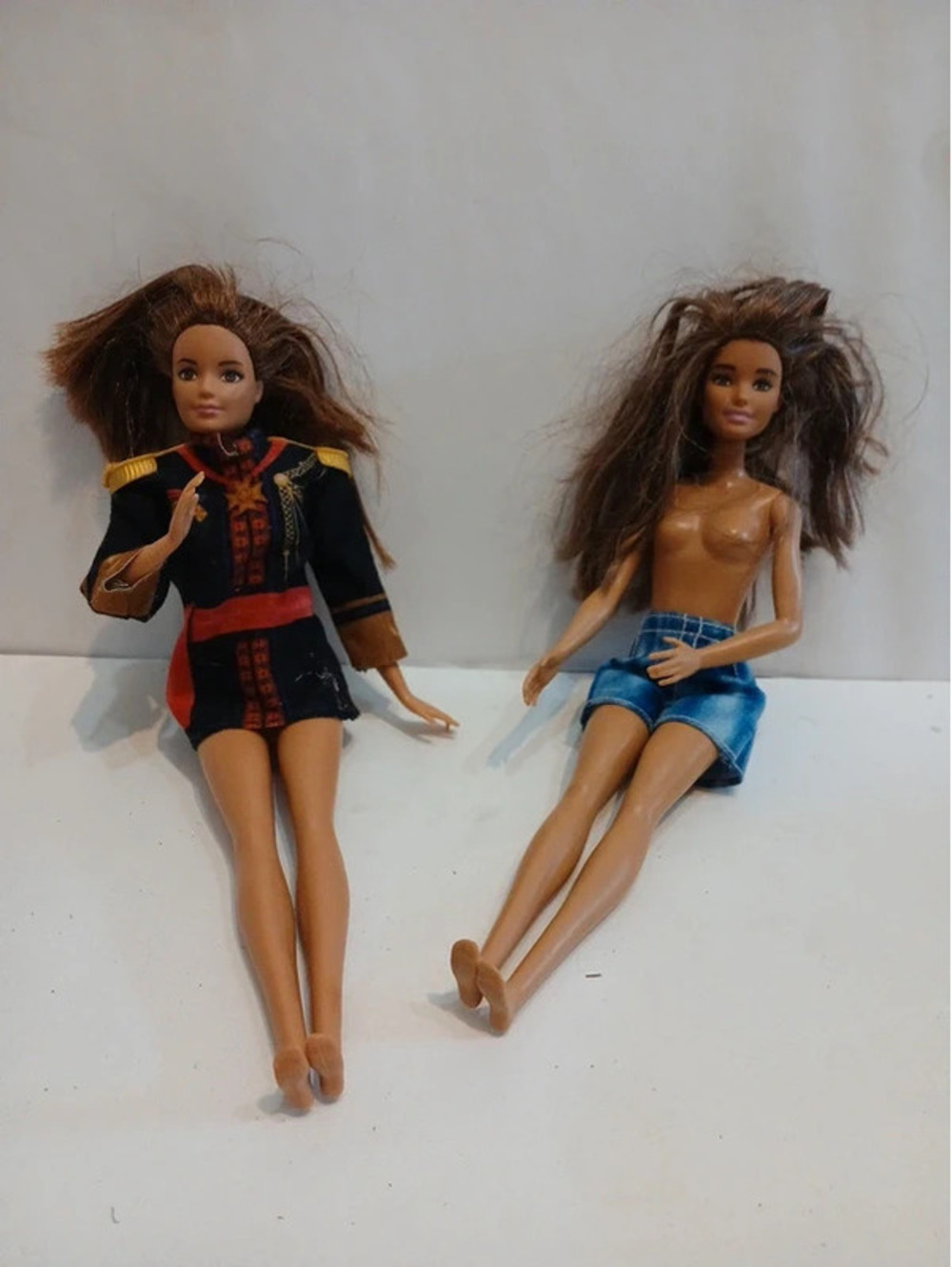 2 barbie dolls